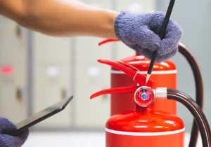 Qué extintor usar en áreas eléctricas con una correcta recarga de extintores en Lima certificada